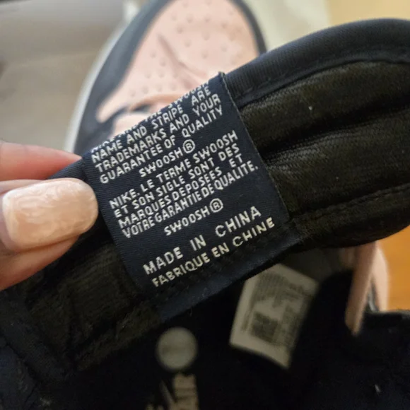 Nike Air Jordan 1 Retro High OG Atmosphere Bubblegum Size 9.5 Like NEW - Picture 7 of 9